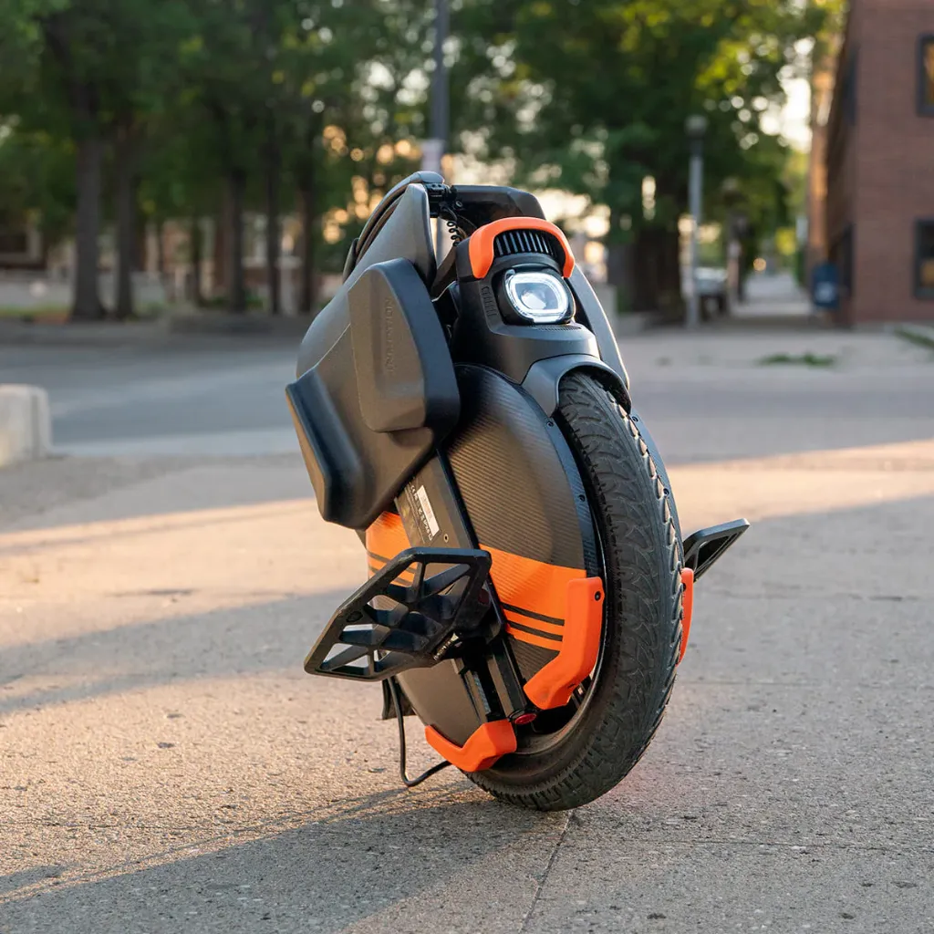 inmotion v11y rider image 5.webp